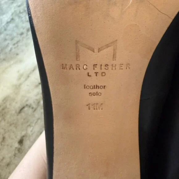 Marc Fisher Women’s Black Leather Zara Block Pointy Toe Pump Heels - Picture 5 of 6